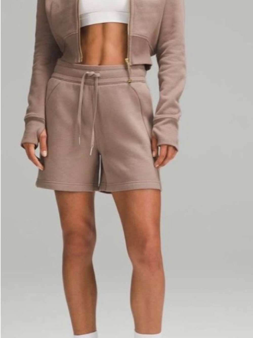 LULULEMON SCUBA HIGH RISE SHORTS 5”in TAUPETASTIC SIZE 12